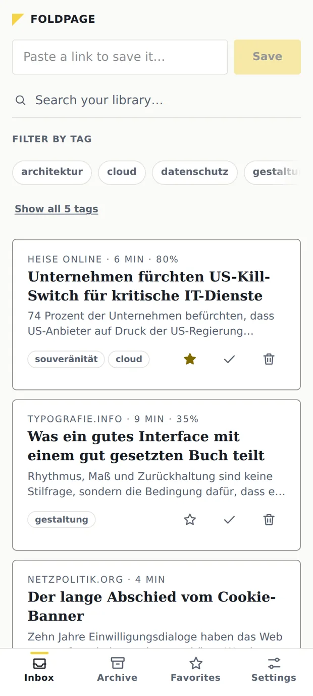 The FoldPage library: saved articles as cards with site name, reading time and tags